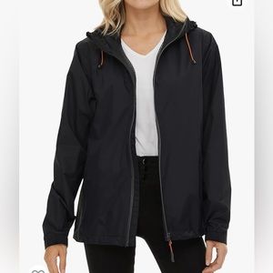 NWoT LeSies Women’s Lightweight Rain Jacket with Hood, Size L